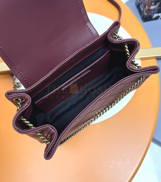 Y51 Mini Nolita Shoulder Bag Quilted Lambskin & Gold-Tone Chain 18×13×6cm