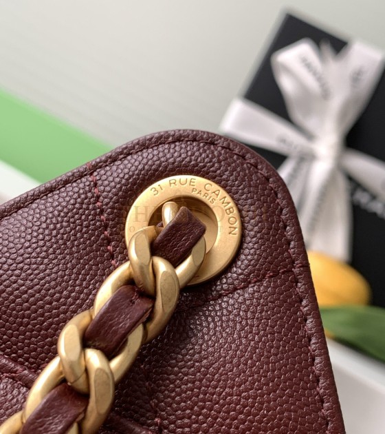 Ch**el 25C Hobo AS5631 Hobo Drawstring Bag Burgundy Leather with Gold Chain 22*12.5*20CM Master Quality