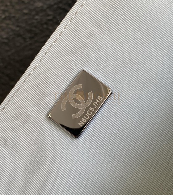 Ch**el Deauville Tote Bag Metallic Lambskin Silver Size 37×28×18cm Master Quality