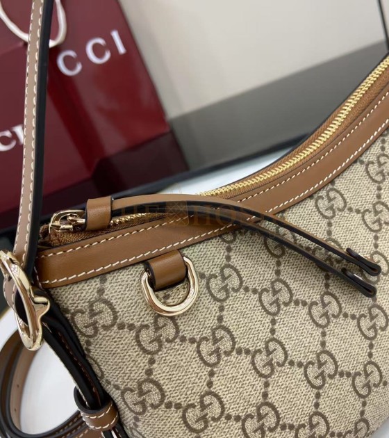 Gvc*1 GG Emblem Fall Collection Beige Ebony GG Canvas Shoulder Bag 22*14*8cm Master Quality