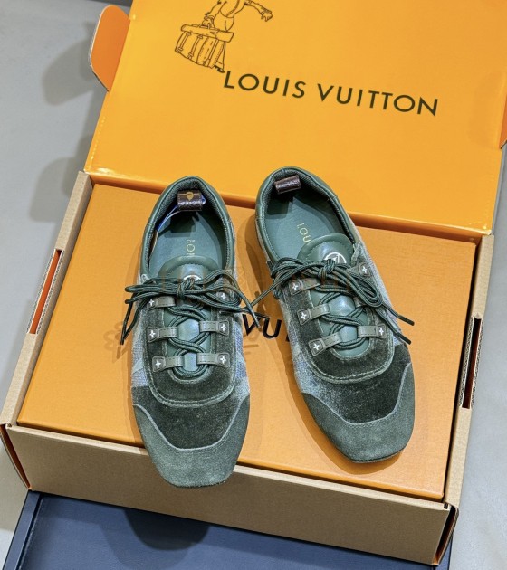 L0vis Vvtt0n LV Arrival Lambskin Ballet Flats with Floral Sole Green Master Quality