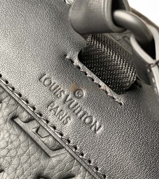 L0vis Vvtt0n LV Men Christopher PM Backpack Taurillon Cowhide Leather Master Quality