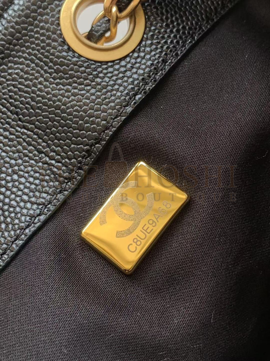 Ch**el 25C AS5293 Hobo Drawstring Bag Black Caviar Leather with Gold Chain 30x26x14cm Master Quality