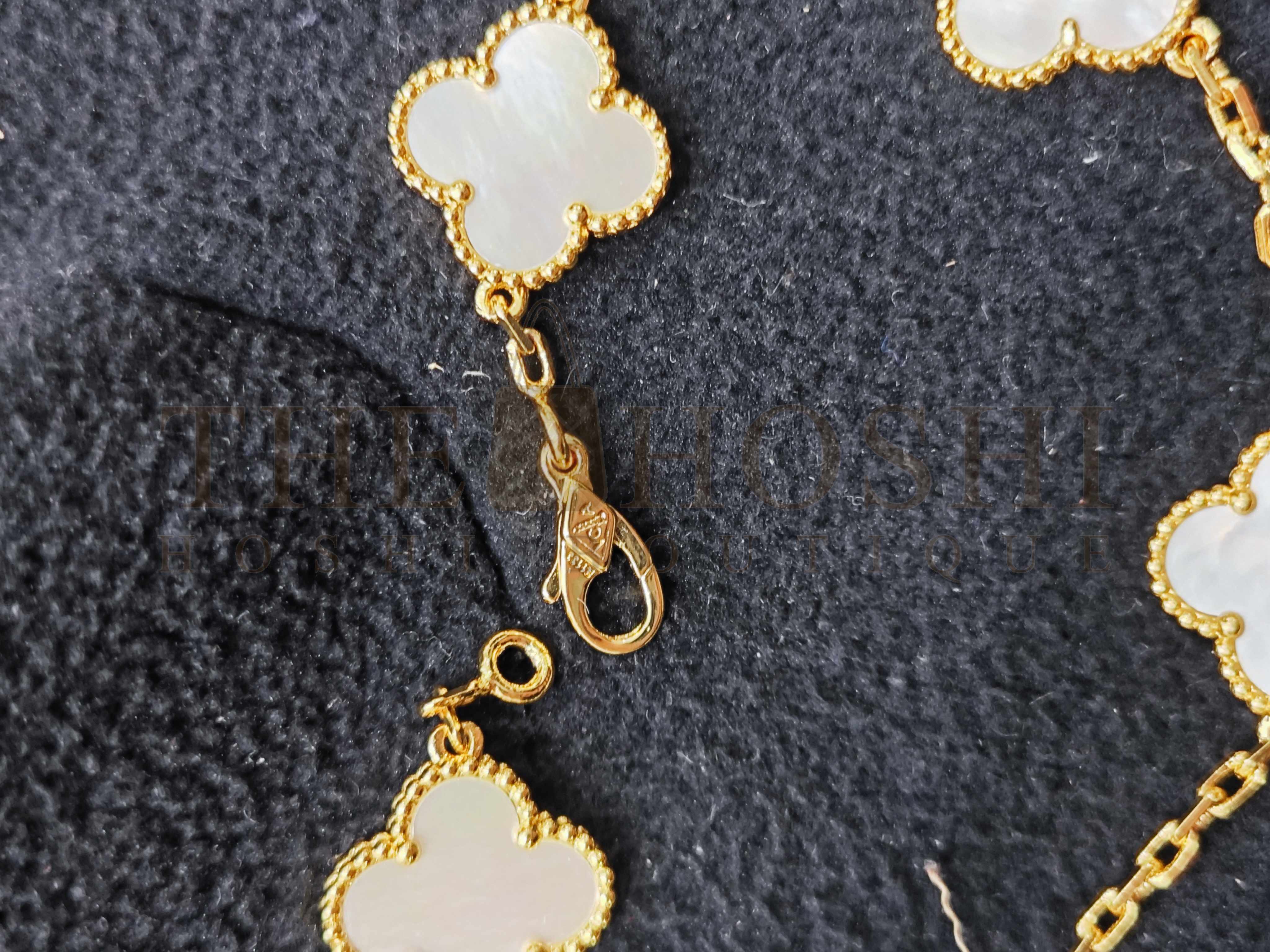 V*n Cl**f bracelet dupe, V*n Cl**f replica bracelet, White Mother-of-Pearl Clover Bracelet, Vintage Alhambra bracelet, 5 motifs Master Quality