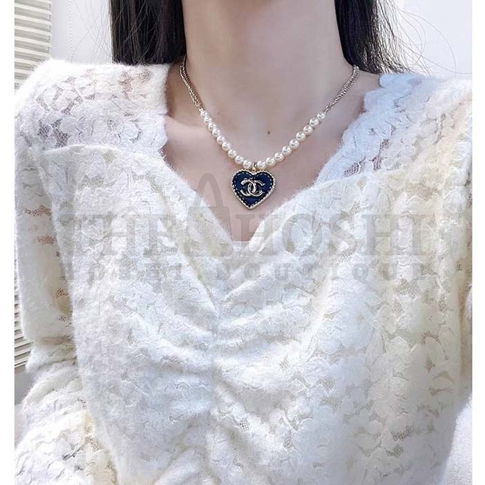 Ch**el Women CC Pendant Necklace Metal Glass Pearls Gold Blue Pearly White Master Quality
