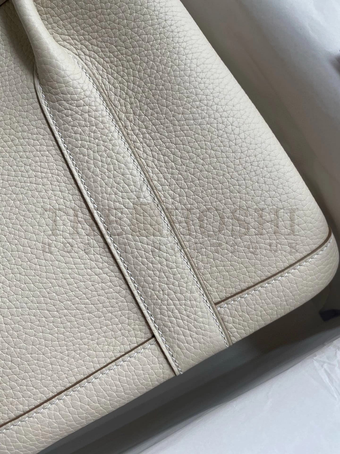 H**me5 Garden Party 30 Handmade Bag in Craie Clemence Leather Master Quality