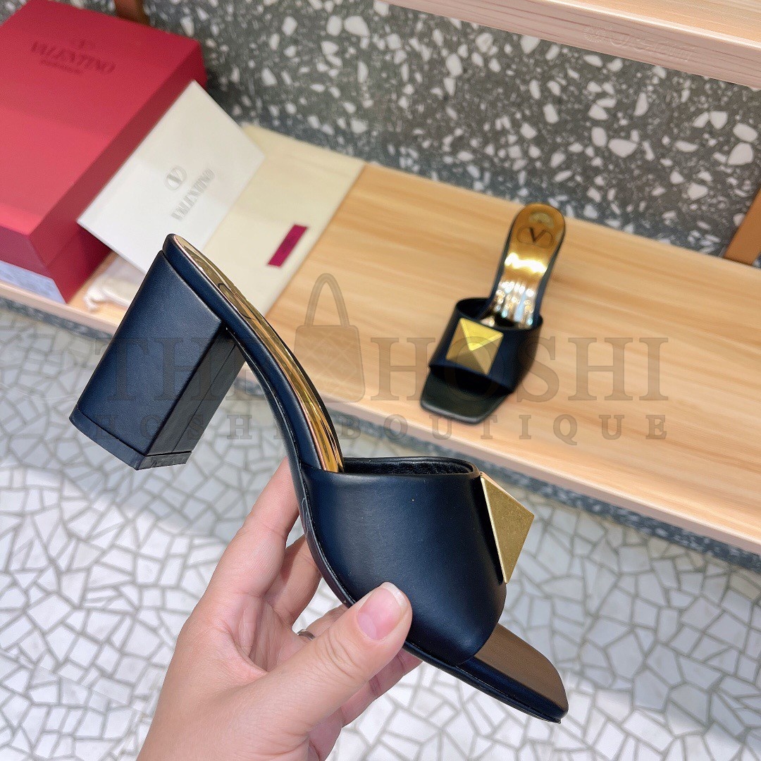 Va1e*ntin0 One Stud Slide Sandals 60mm In Black Calfskin Master Quality