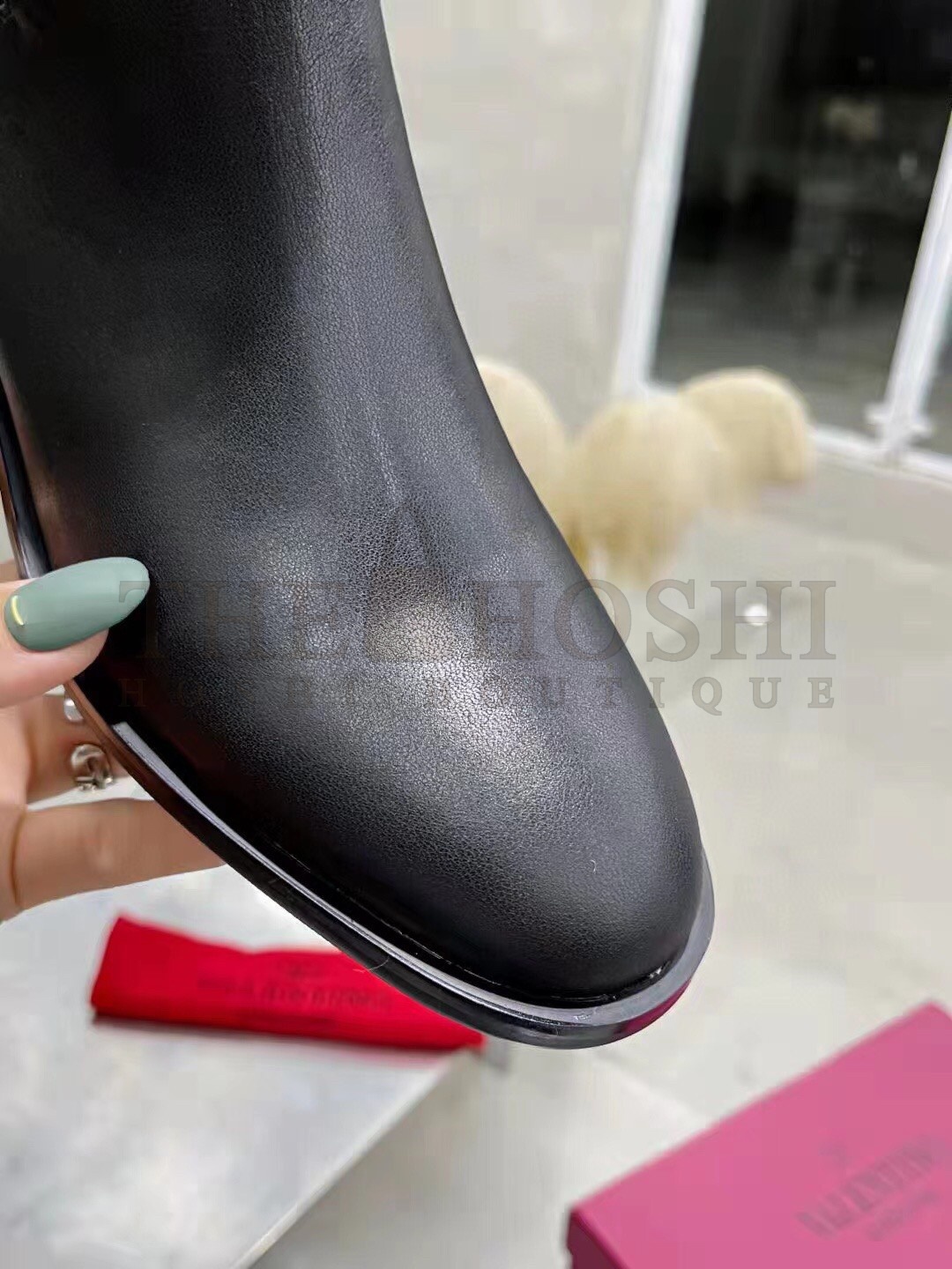 Va1e*ntin0 VLogo Signature Ankle Boots In Black Leather Master Quality