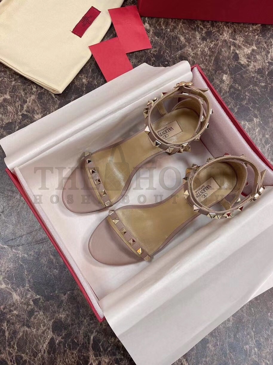 Va1e*ntin0 Rockstud Sandals 60mm In Poudre Calfskin Master Quality
