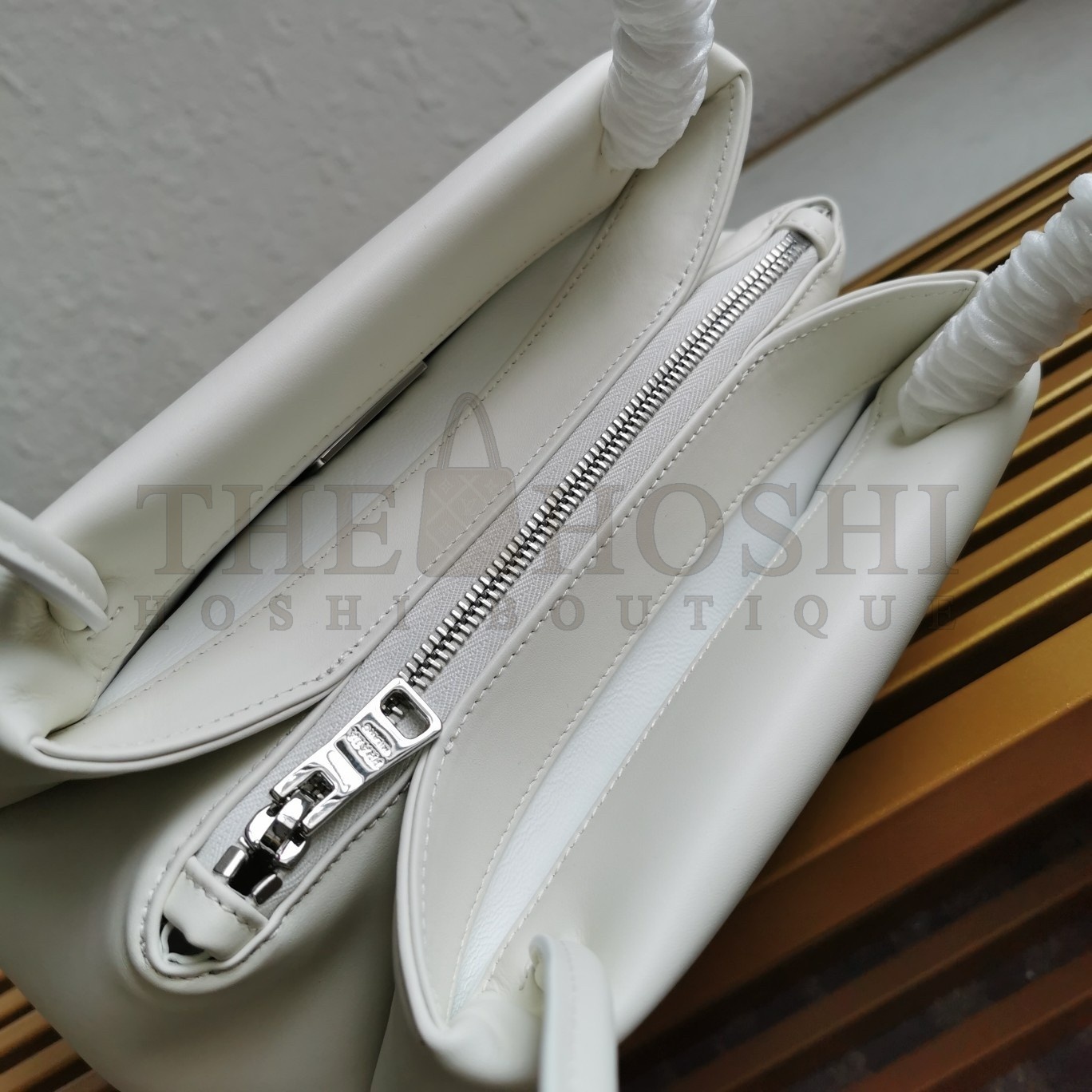 Pra*a S*pernova Small Shoulder Bag In White Leather Master Quality