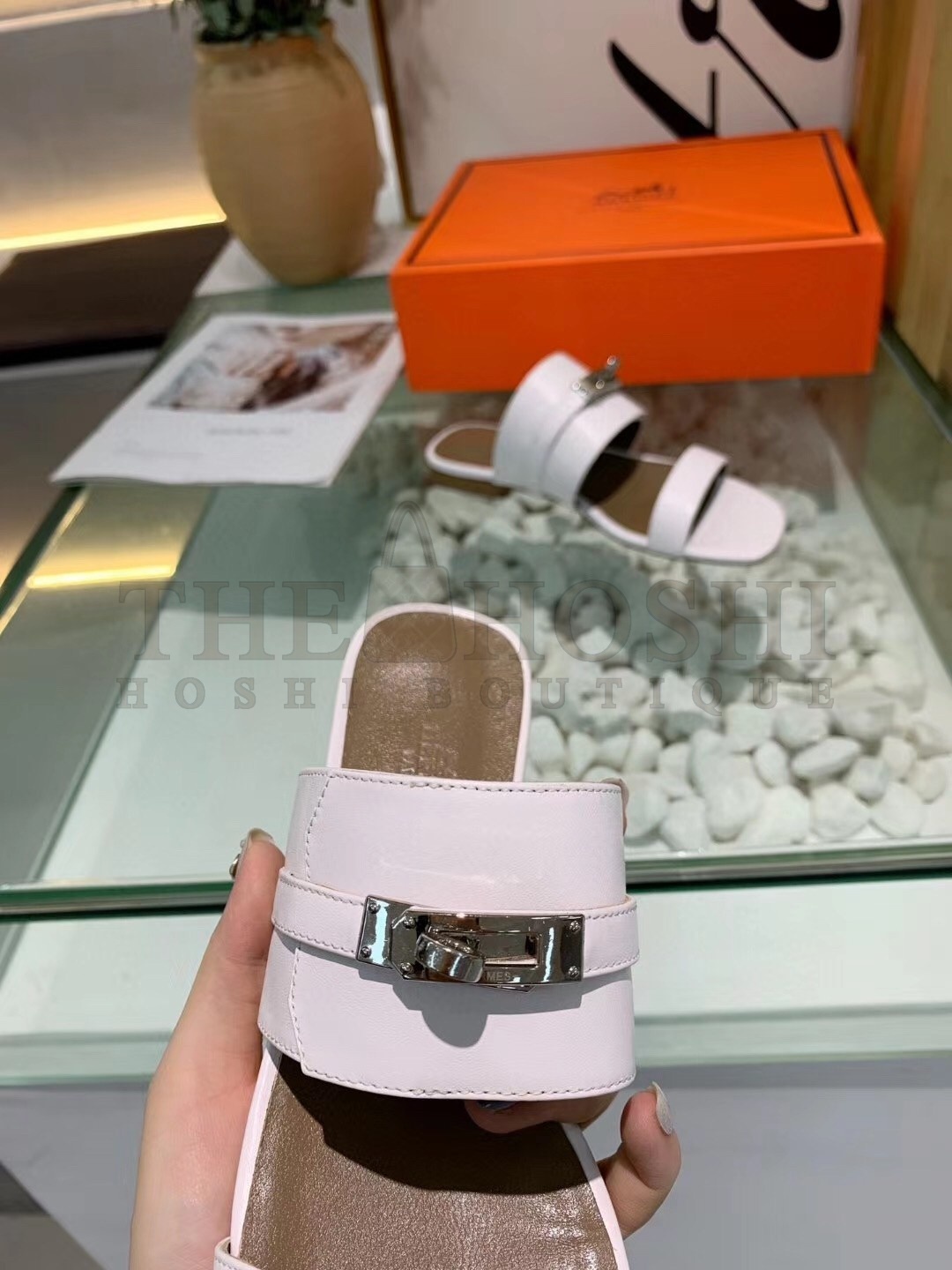 H**me5 Avenue Sandals In White Calfskin Master Quality