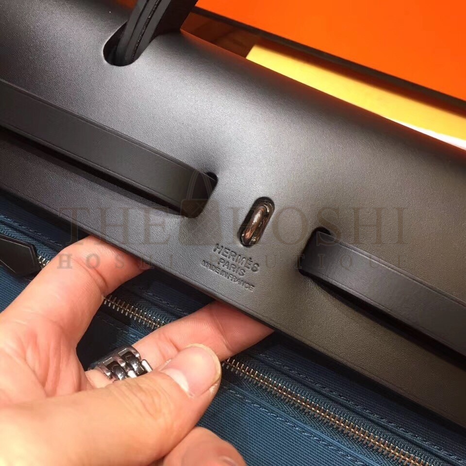 H**me5 Herbag Zip 31cm Bag In Black And Blue Master Quality