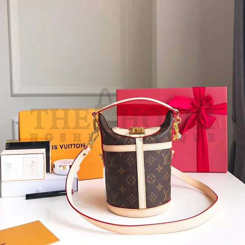 L0vis Vvtt0n LV Women Duffle Bag in Monogram Coated Canvas-Brown Master Quality