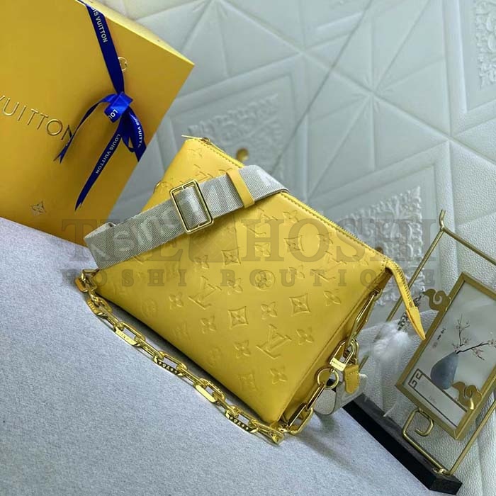 L0vis Vvtt0n LV Women Coussin PM Handbag Acid Green Lambskin Zip Closure Master Quality