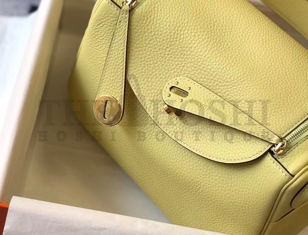 H**me5 Lindy 30cm Bag In Jaune Poussin Clemence Leather Master Quality