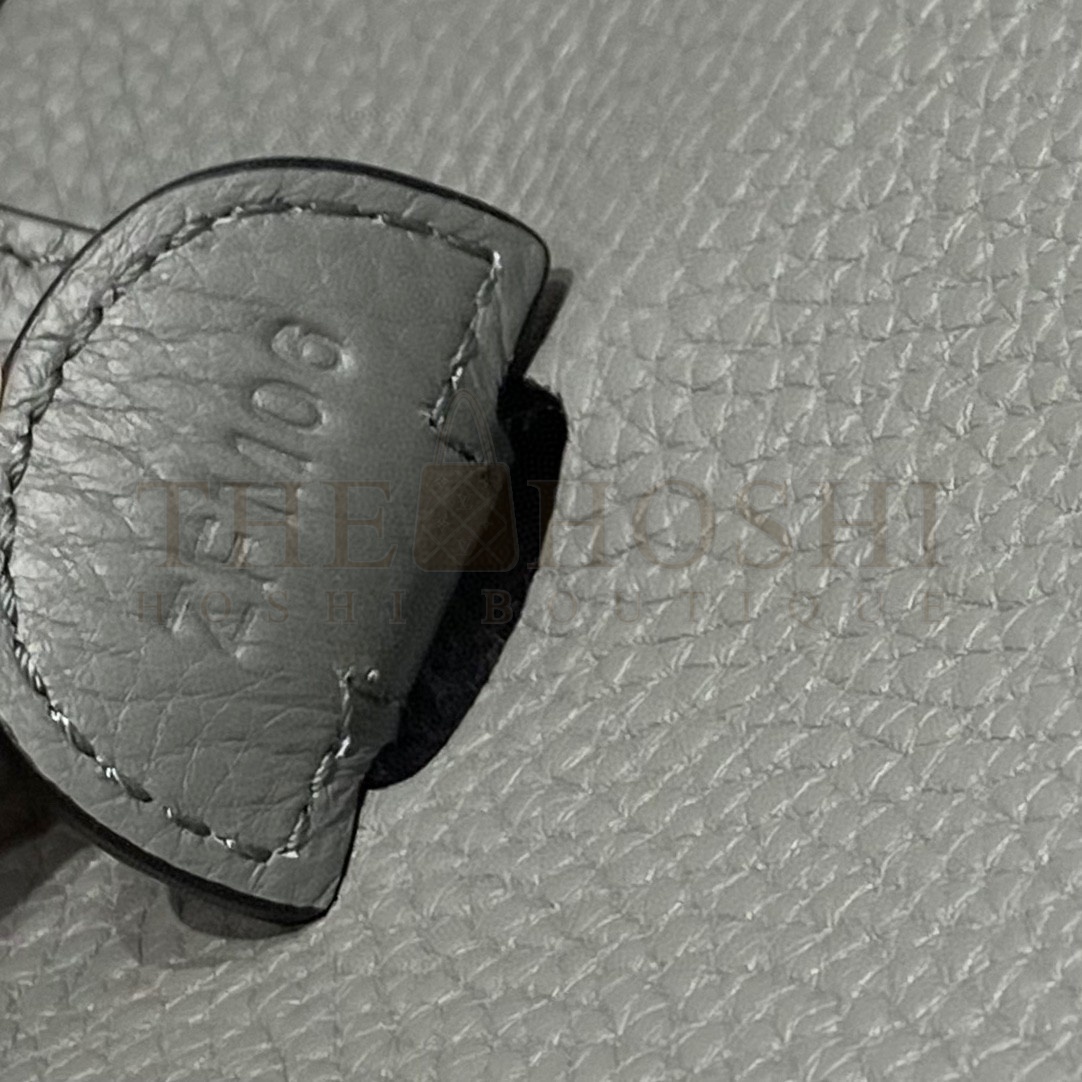 H**me5 Evelyne III 29 Bag in Gris Meyer Clemence Leather Master Quality