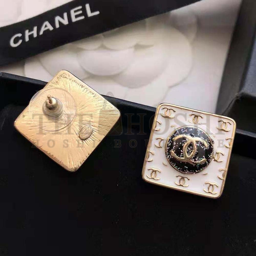 Ch**el Women Stud Earrings in Metal Master Quality