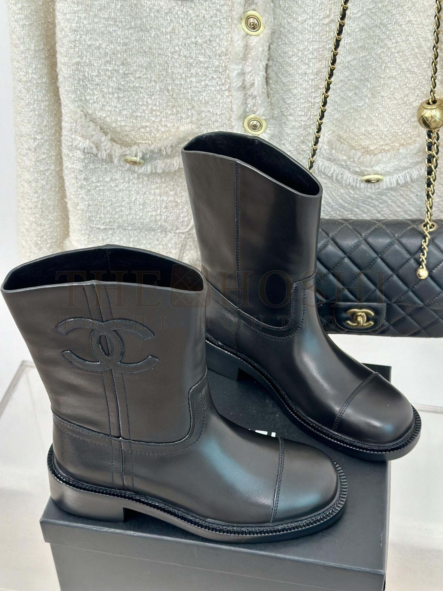 Ch**el boots Master Quality