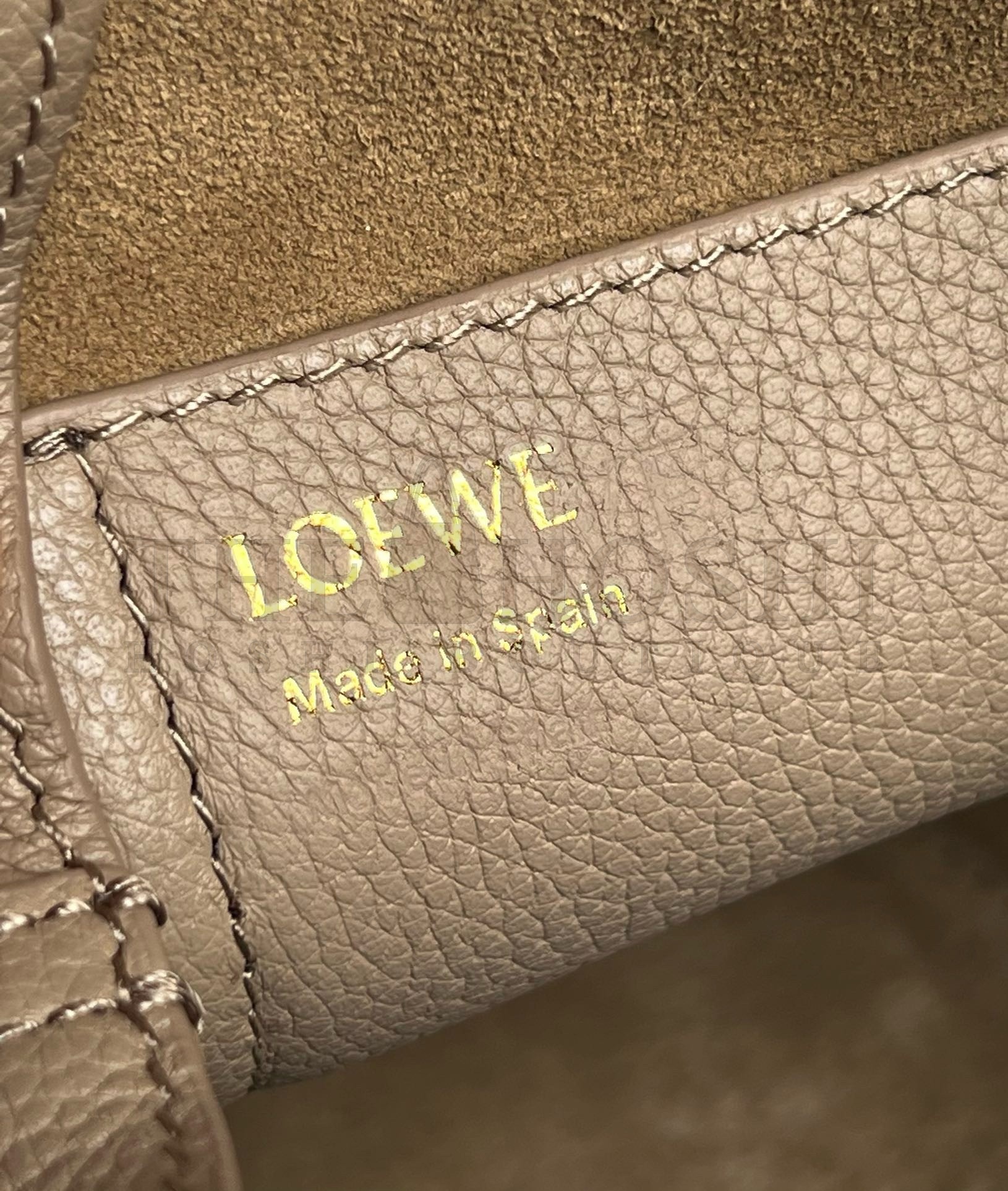 L0ew* Mini Pebble Bucket Bag in Sand Grained Leather Master Quality