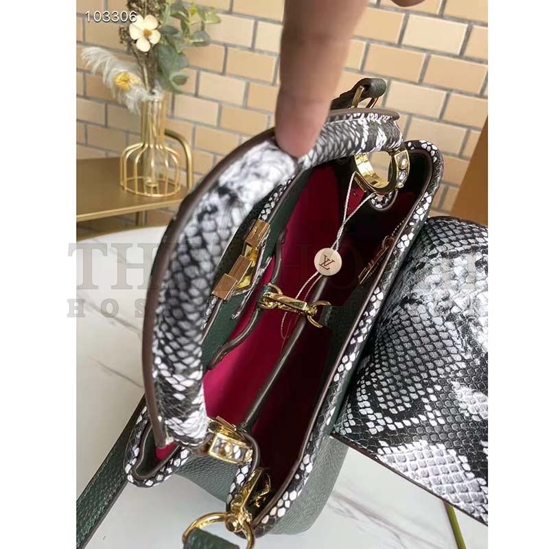 L0vis Vvtt0n LV Women Capucines Mini Handbag Green Taurillon Leather Python Skin Master Quality