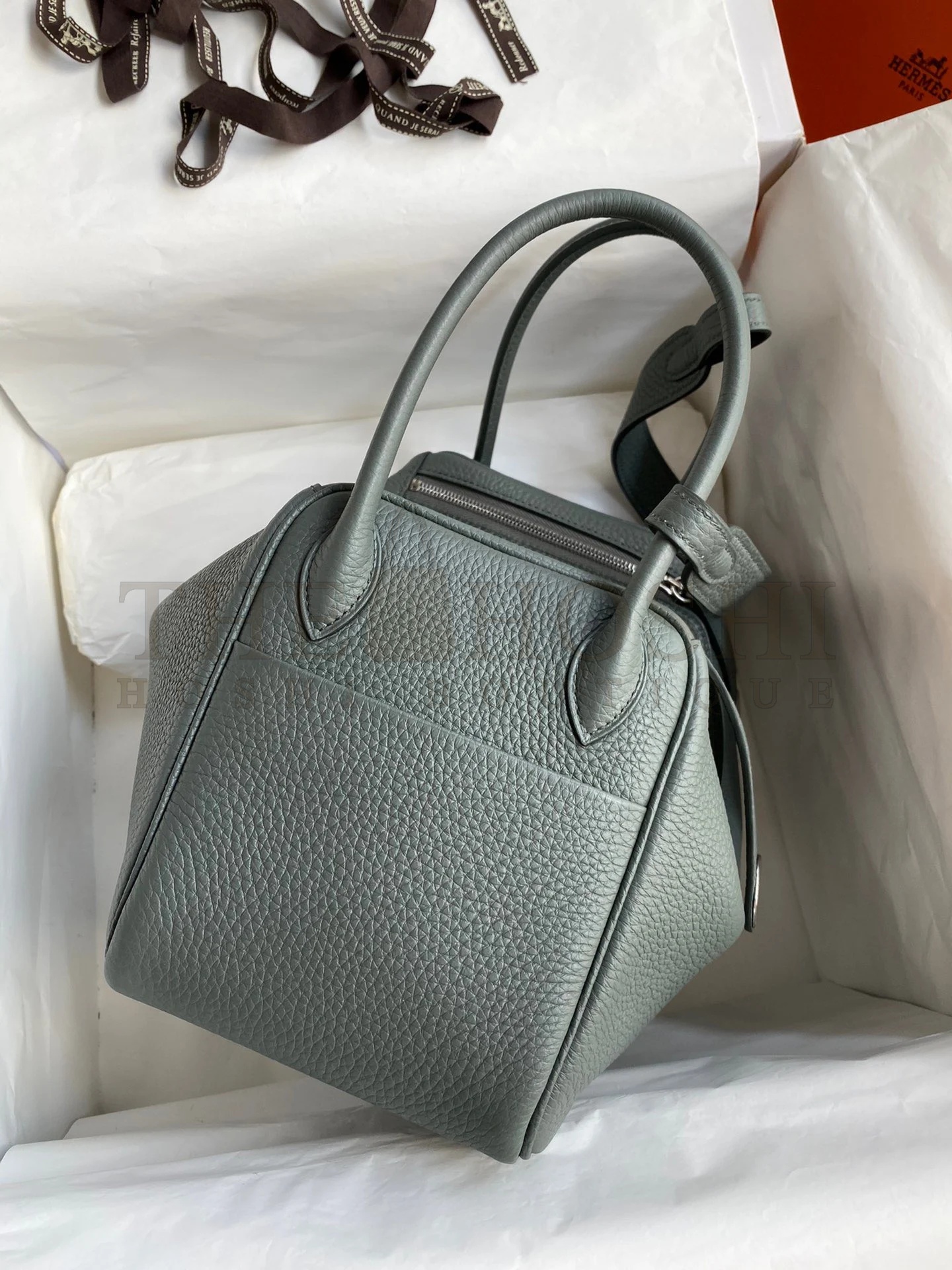 H**me5 Lindy 26 Handmade Bag In Vert Amande Clemence Leather Master Quality