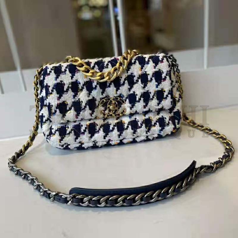 Ch**el Women 19 Flap Bag Tweed Gold Silver-Tone Ruthenium-Finish Metal Ecru Navy Blue Multicolor Master Quality