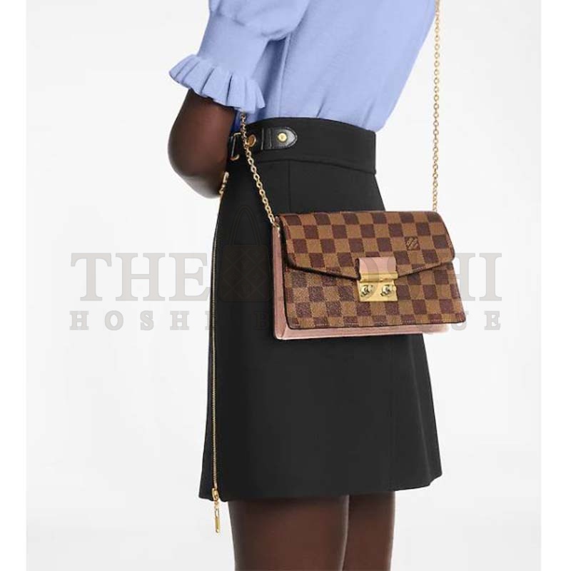 L0vis Vvtt0n LV Women Croisette Chain Wallet Magnolia Pink Damier Ebene Coated Canvas Master Quality