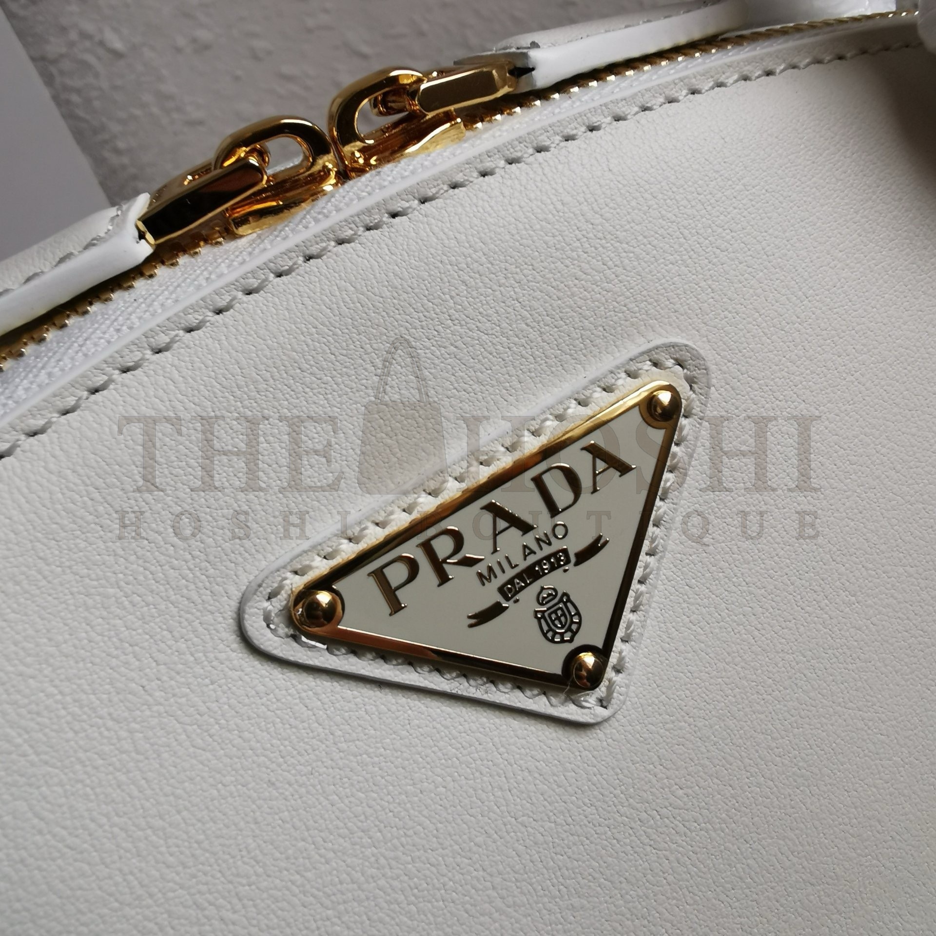 Pra*a Shoulder Bag with Double Zipper in White Calfskin Master Quality