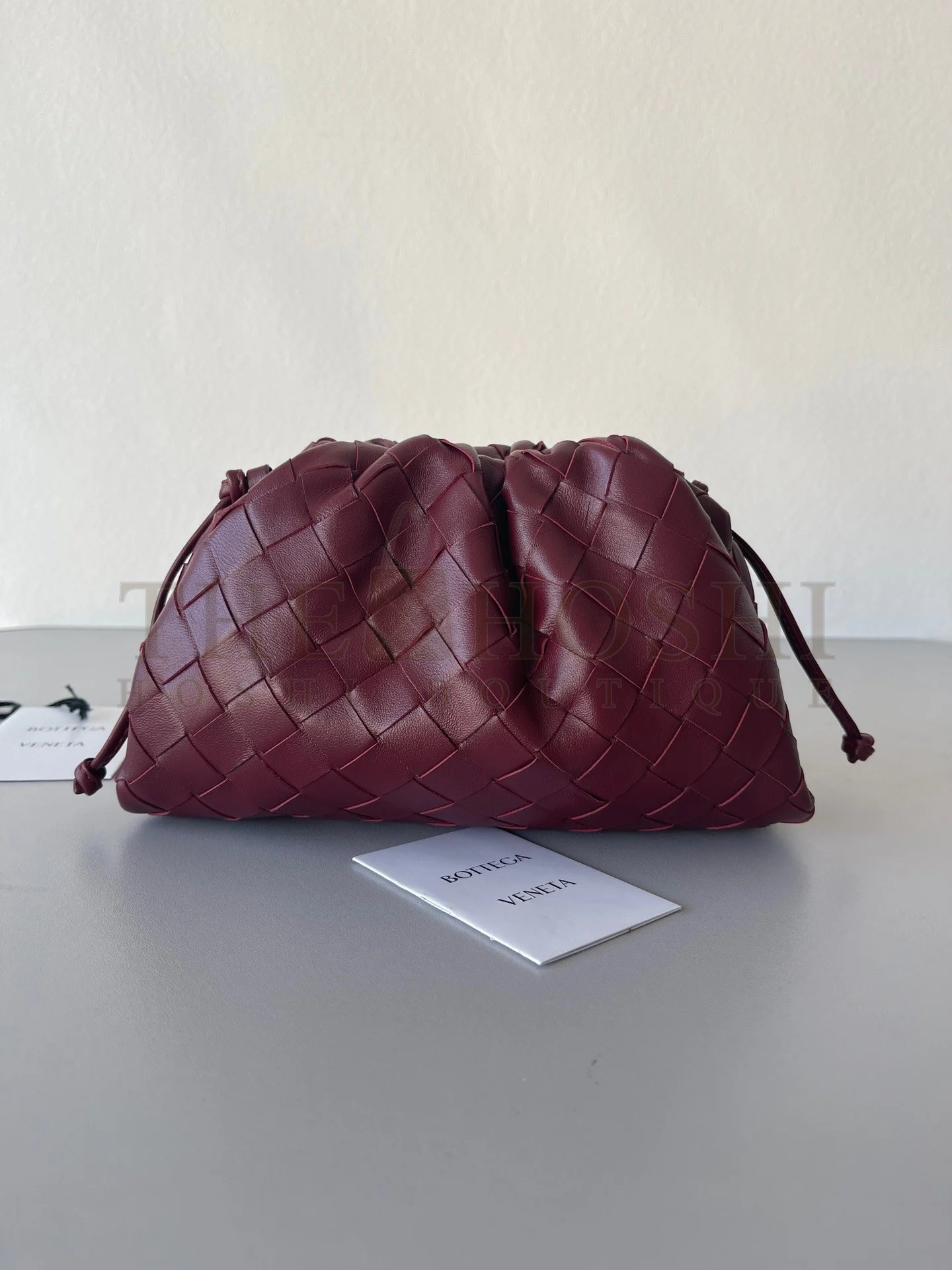 B0tt*ga Ven*ta Mini Pouch with Strap in Bordeaux Intrecciato Lambskin Master Quality