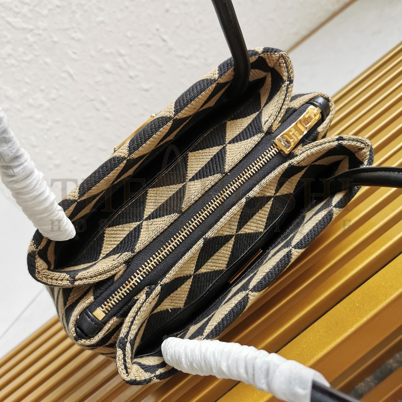 Pra*a S*pernova Small Shoulder Bag In Black/Beige Fabric Master Quality