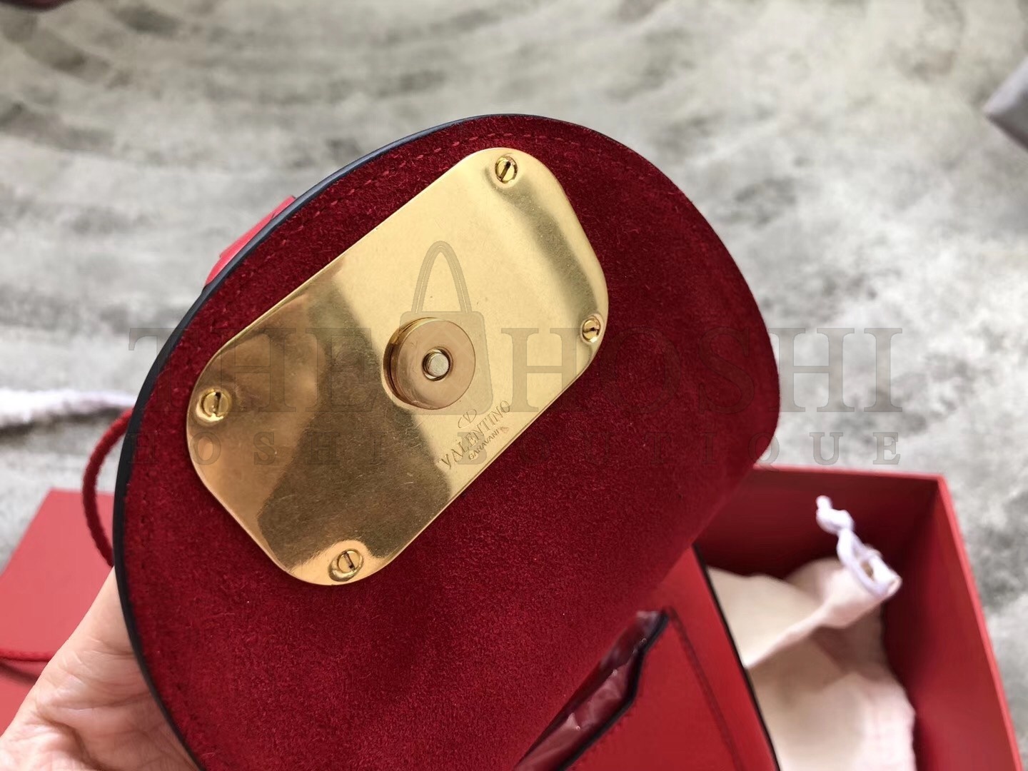 Va1e*ntin0 Small Vring Crossbody Bag In Red Goatskin Master Quality