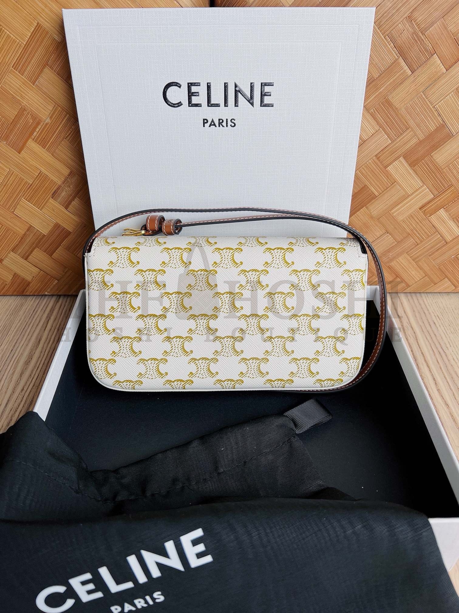 Ce1i*e Claude Shoulder Bag in White Triomphe Canvas Master Quality
