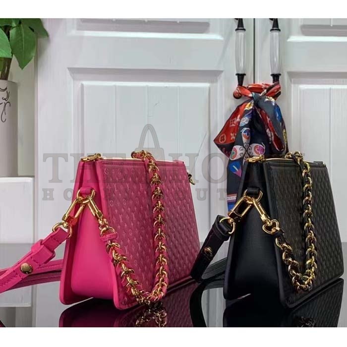 L0vis Vvtt0n LV Women Lexington Pouch Black Monogram-Embossed Calf Leather Master Quality