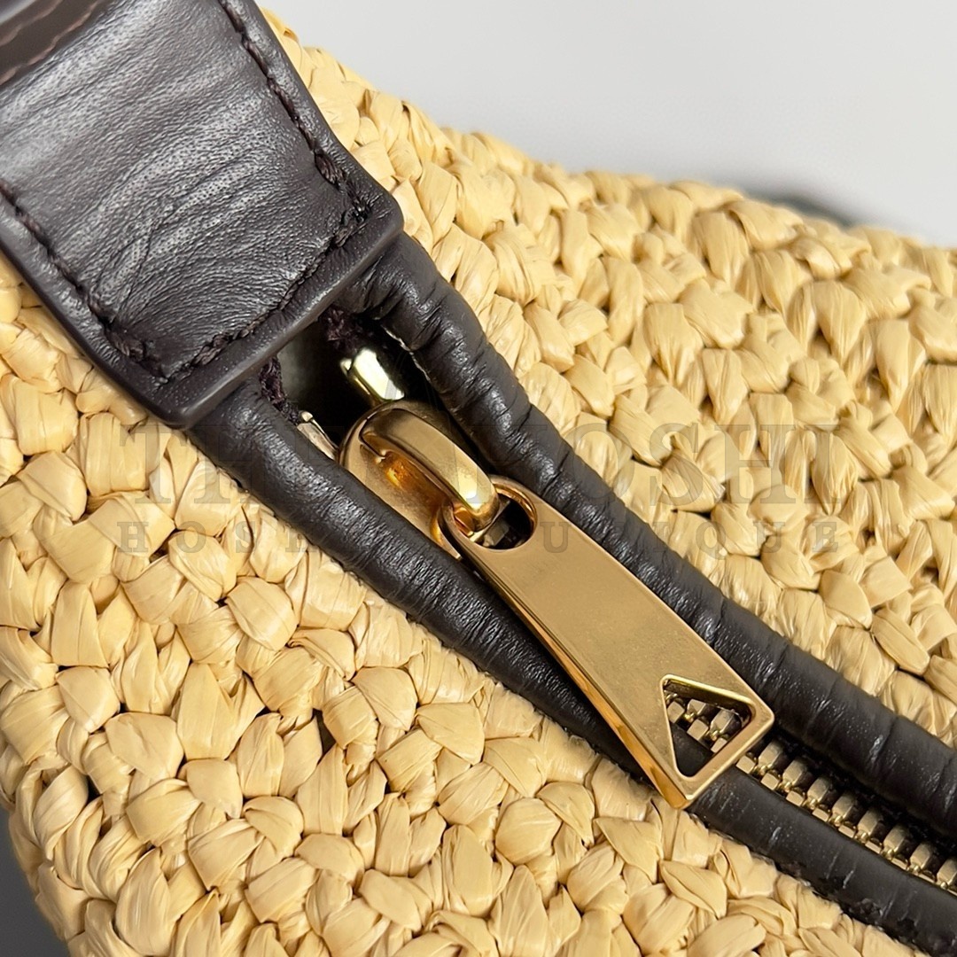 B0tt*ga Ven*ta Mini Wallace Bag in Natural Raffia Master Quality
