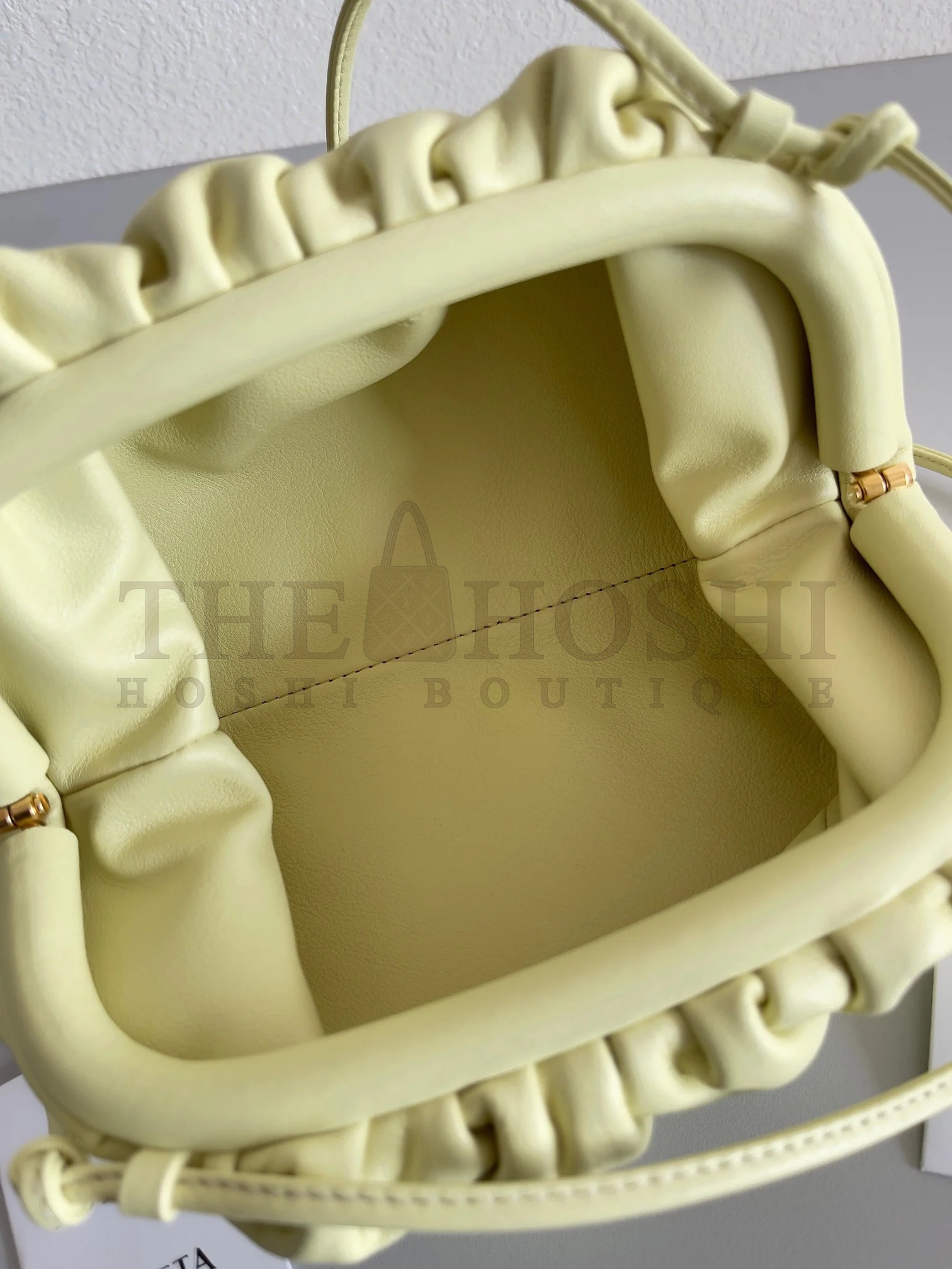 B0tt*ga Ven*ta Mini Pouch with Strap in Zest Washed Calfskin Master Quality