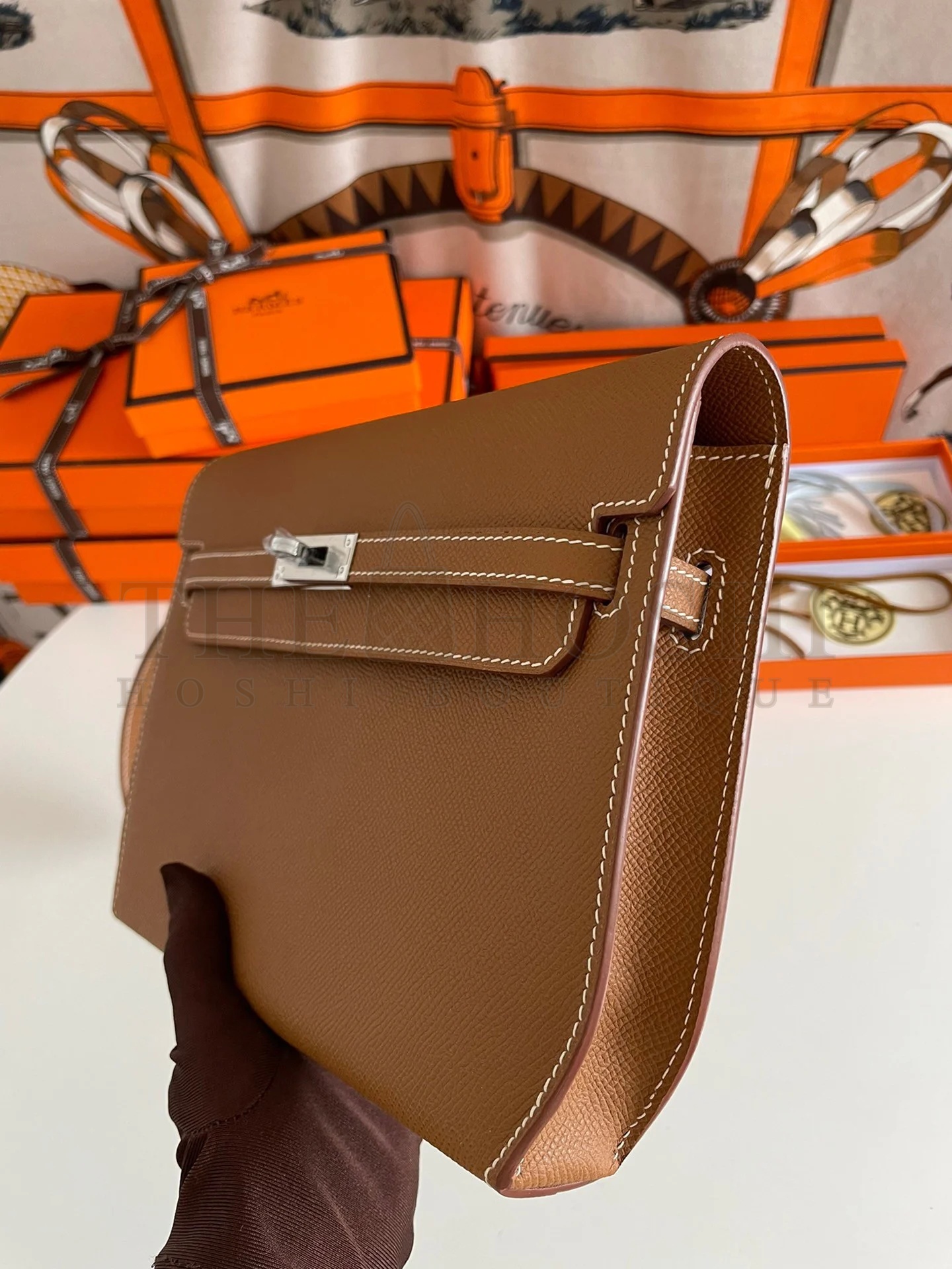 H**me5 Kelly Depeches 25 Pouch in Gold Epsom Calfskin Master Quality