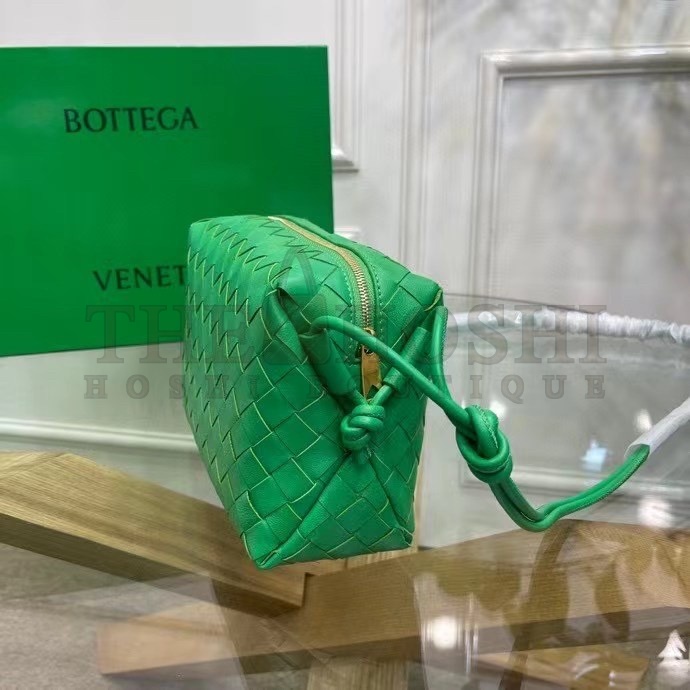 B0tt*ga Ven*ta Mini Loop Bag In Green Intrecciato Lambskin Master Quality