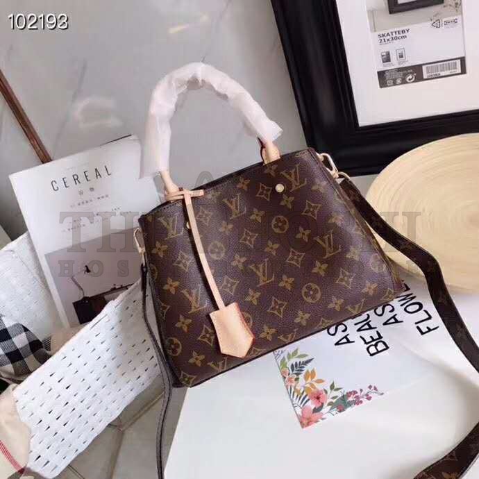 L0vis Vvtt0n LV Women Montaigne BB Bag in Iconic Monogram Canvas-Brown Master Quality
