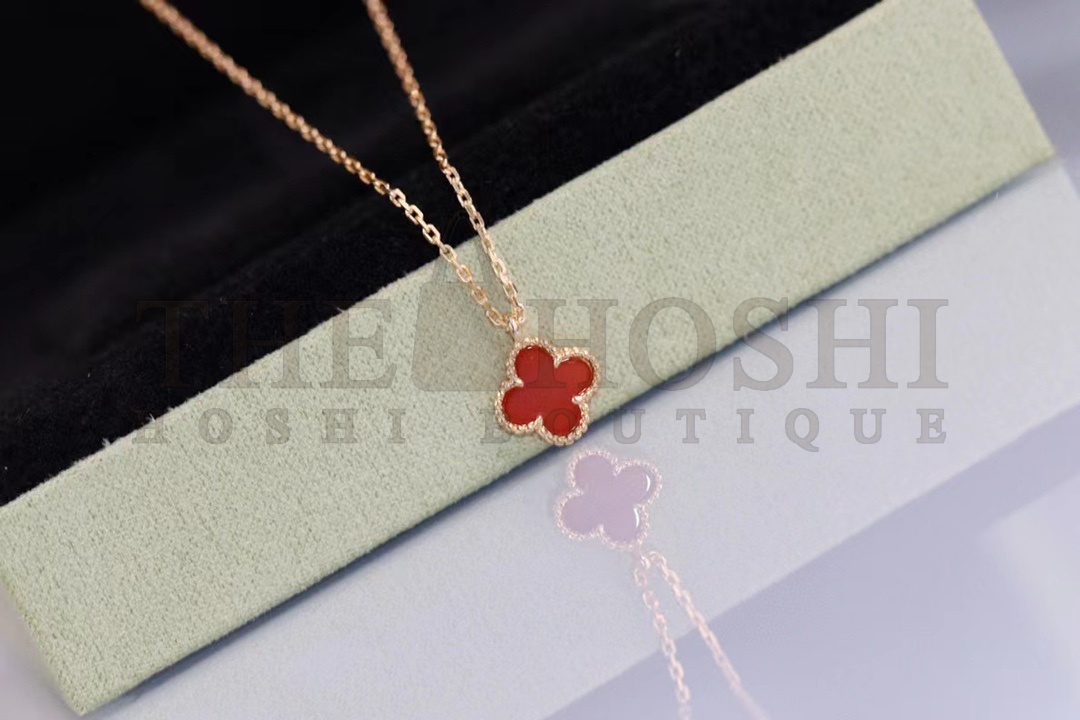 V*n Cl**f & Arpels Mini Clover Necklace, Sweet Alhambra pendant, Various colors available Master Quality