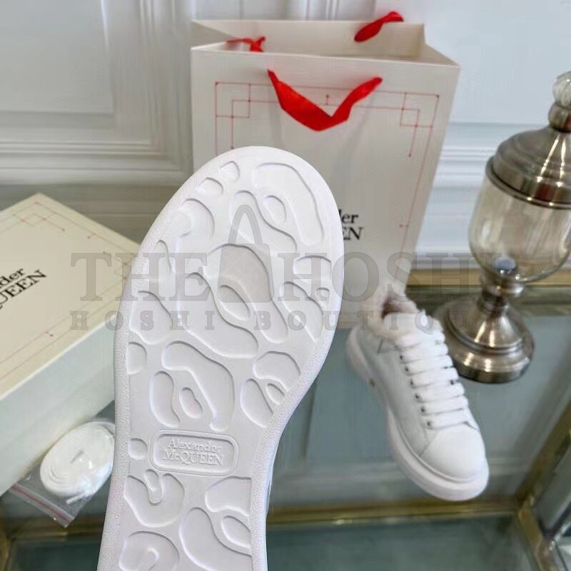 A1exa*der Mcqv*en Women