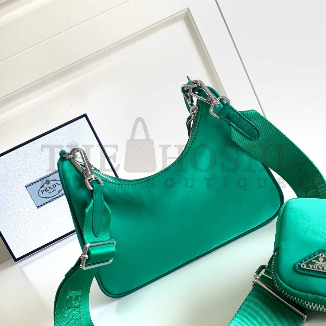 Pra*a Re-Edition 2005 Shoulder Bag In Green Re-Nylon Master Quality