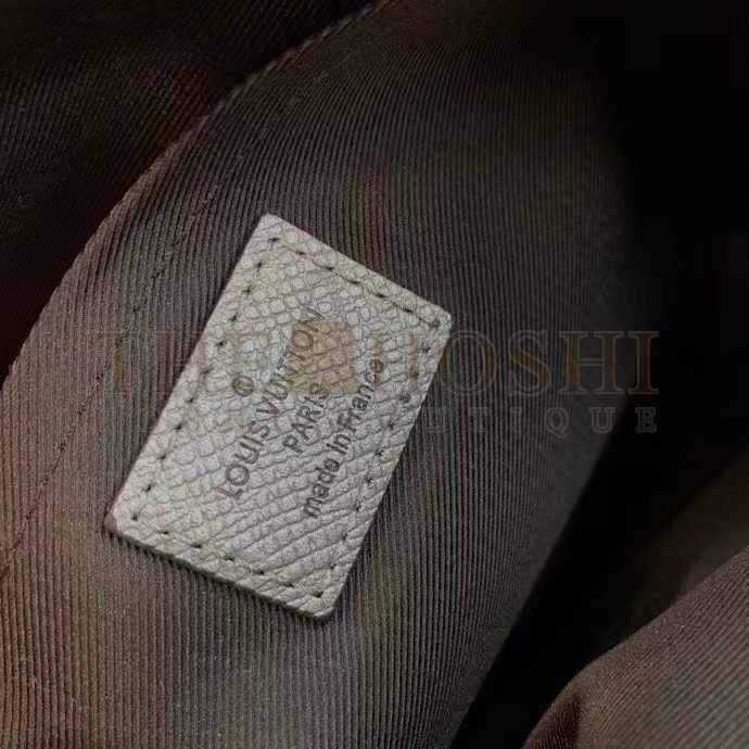 L0vis Vvtt0n LV Men Outdoor Messenger Bag Gunmetal Gray Monogram Coated Canvas Master Quality