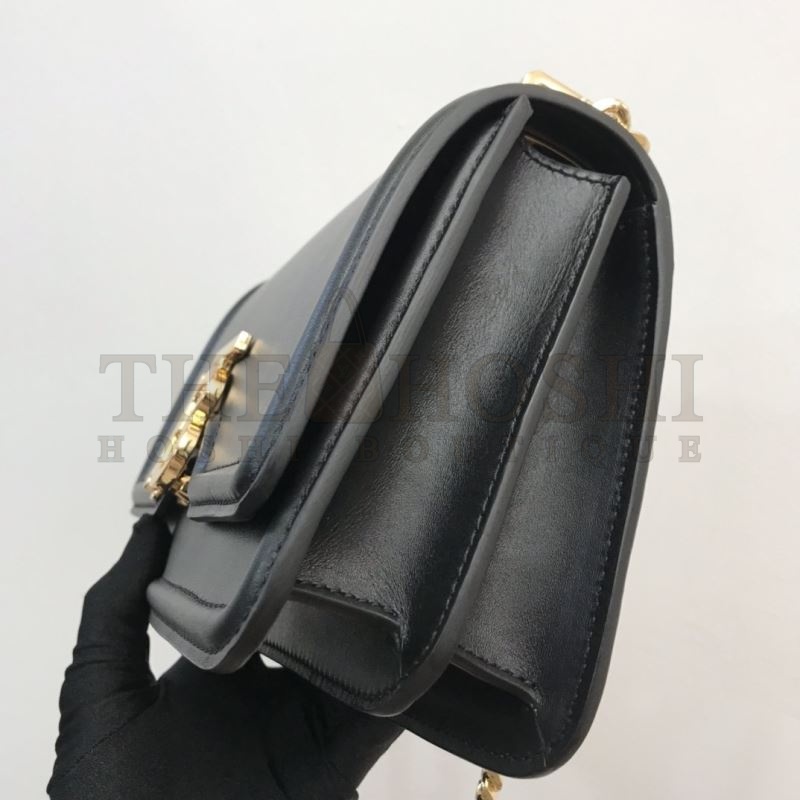Bv*b*rry Clutch Bags Master Quality