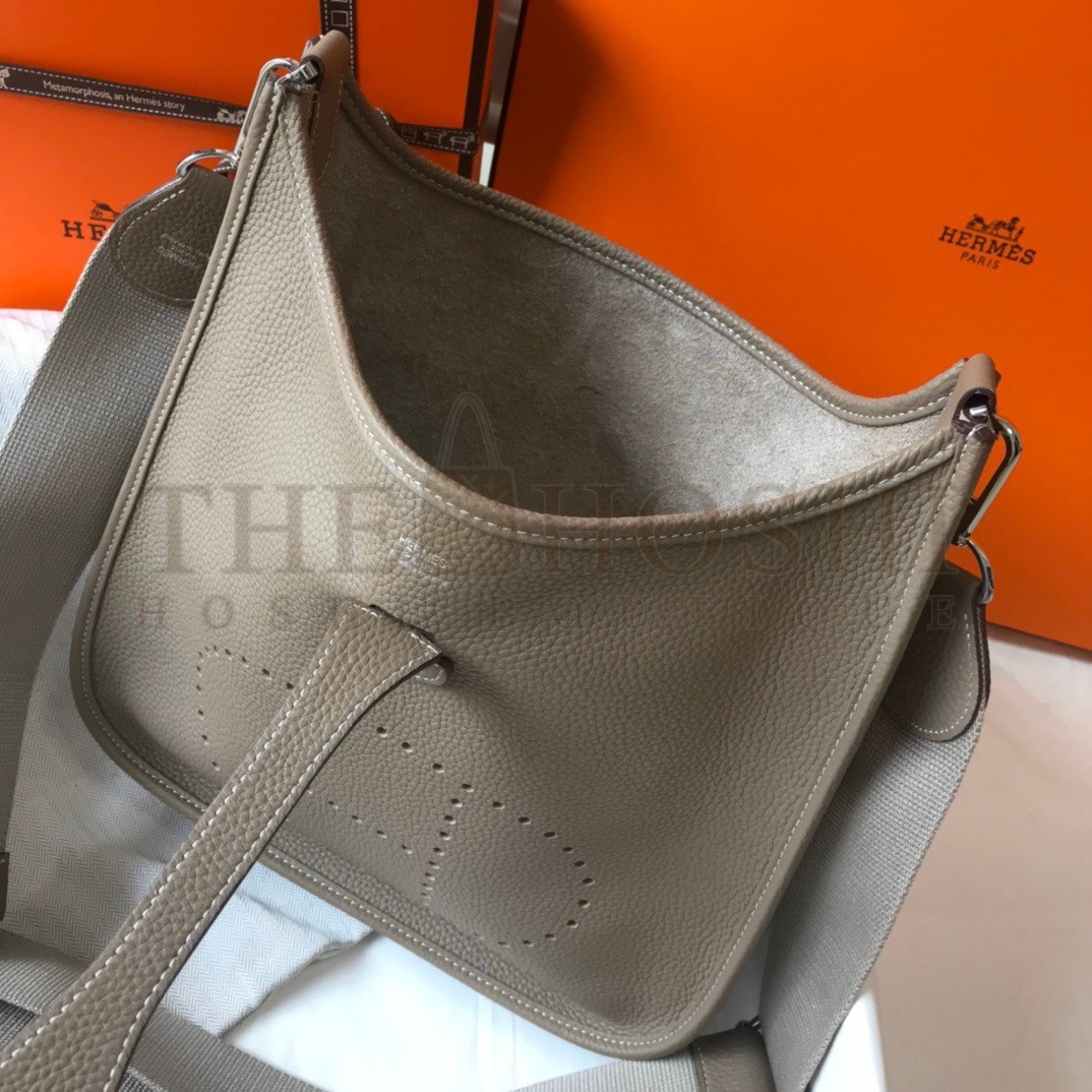 H**me5 Evelyne III 29 Bag In Taupe Clemence Leather Master Quality