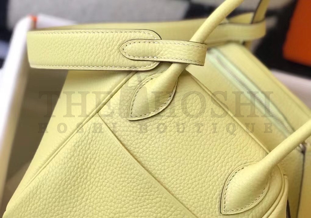 H**me5 Lindy 26cm Bag In Jaune Poussin Clemence With GHW Master Quality
