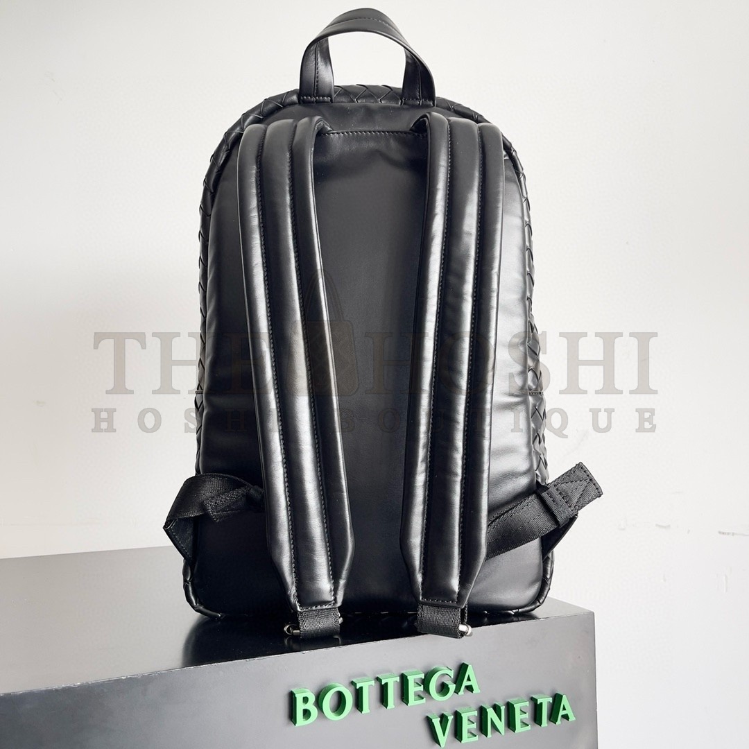 B0tt*ga Ven*ta Medium Backpack In Black Intrecciato Calfskin Master Quality