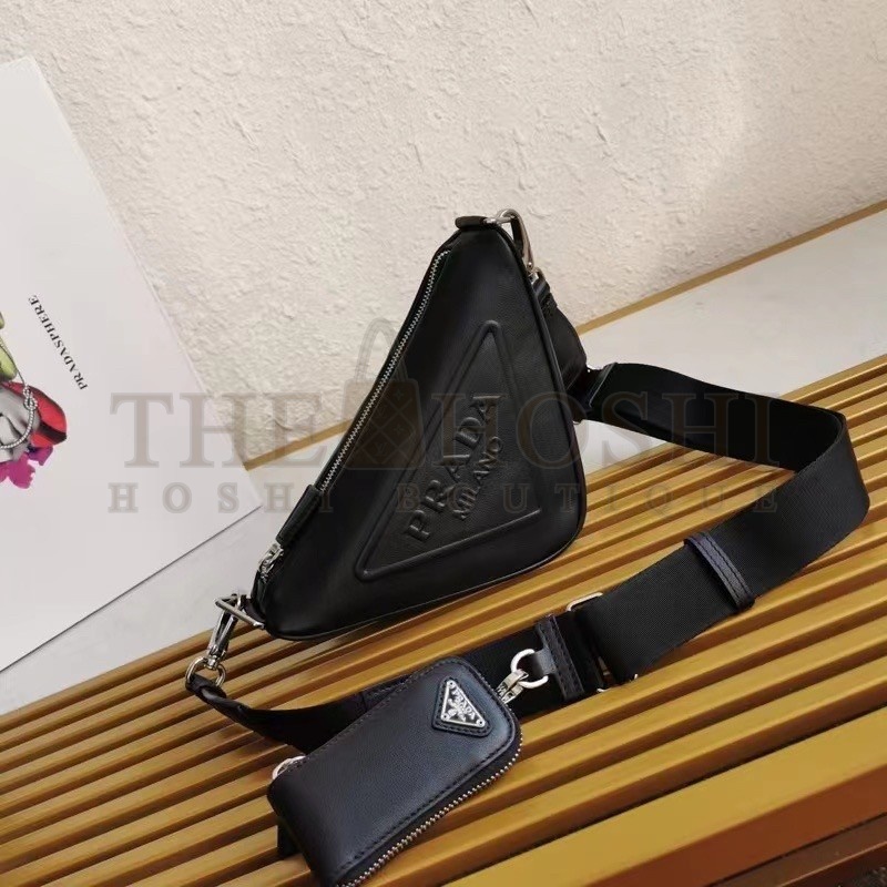 Pra*a Triangle Shoulder Bag In Black Leather Master Quality