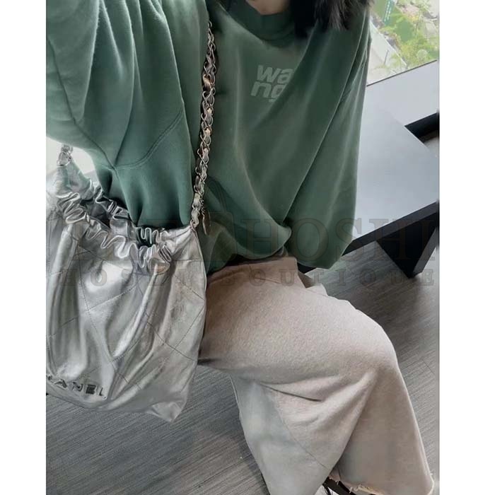 Ch**el Women CC 22 Handbag Metallic Calfskin Silver-Tone Metal Silver Master Quality