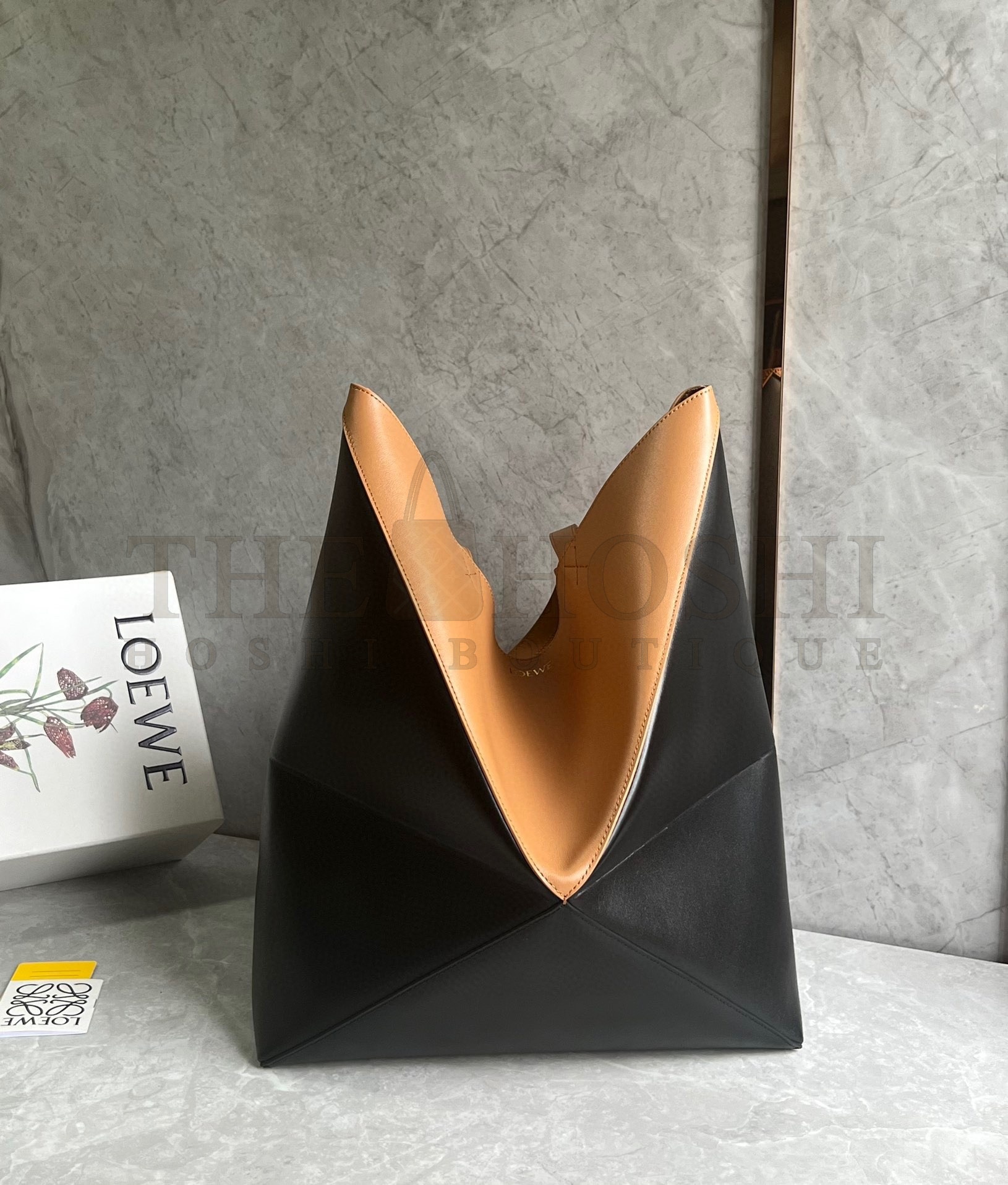 L0ew* Large Puzzle Fold Tote Bag in Tan and Black Calfskin Master Quality