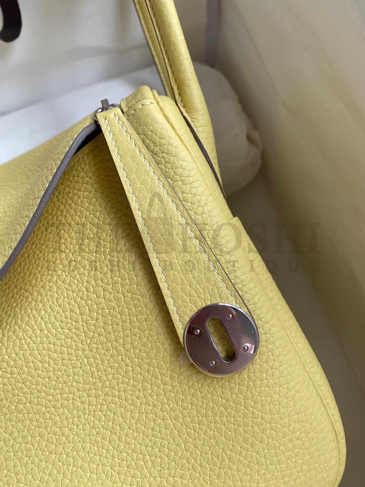H**me5 Lindy 26 Handmade Bag In Jaune Poussin Clemence Leather Master Quality